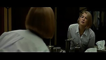 Trải Nghiệm Những Cảnh Nóng Nhất Của Rosamund Pike Trong Gone Girl.