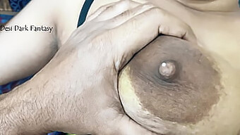 Las Tetas Naturales Grandes De Kamya Bhabhi Ordeñadas Y Chupadas Por Devar. ¡no Te Pierdas Esta Escena Caliente!