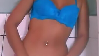 El Sexy Culito De Una Amateur Negra