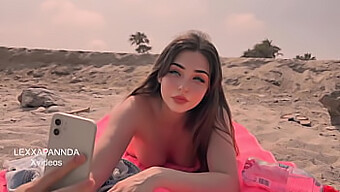 Eine Hure Wird Am Strand In Einem Spanischen Amateurvideo Ins Gesicht Gefickt